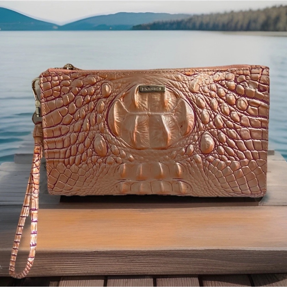 🆕 Brahmin Daisy APRICOT ROSE Croc Embossed Leather Wristlet Clutch